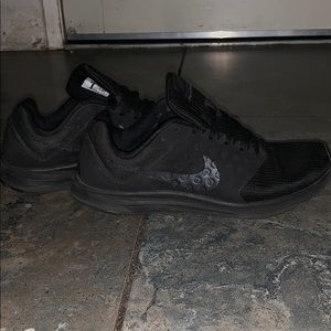 Nike down shifter 7 size 9.5